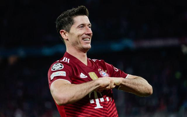 孙颖莎真比谷爱凌、郑钦文差吗？3种伟大！撕掉标签，孙颖莎的软肋真是弱点吗？（撕掉标签：孙颖莎真不如谷爱凌、郑钦文？三重伟大证明她的软肋不是短板）