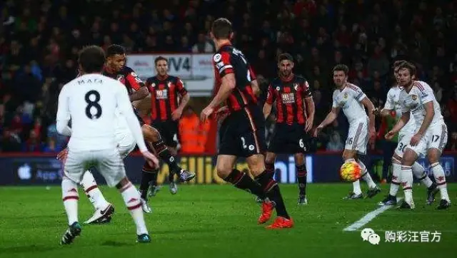 马德兴：邵佳一教练组土洋结合更受青睐，他的海外人脉有帮助（马德兴：邵佳一教练组中外融合更获青睐，海外人脉成助力）