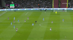 阿隆索听劝！首发拿掉1主力，皇马3-0差榜首1分，西甲2强争冠（阿隆索采纳建议！首发撤下一主力，皇马3-0奏凯距榜首仅1分，西甲双雄争冠白热化）