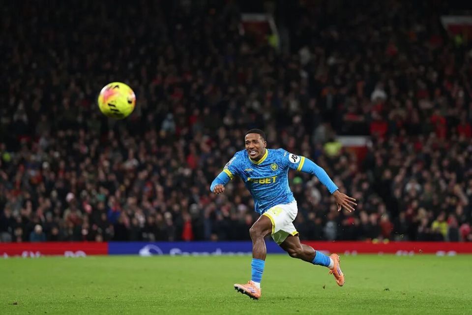 维金斯生涯第38次正负值低于-25，NBA同期历史最多（维金斯生涯已38次单场正负值跌至-25以下，位列NBA同期第一）