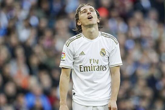 历史第一人！梅西解锁职业生涯第400次助攻（梅西职业生涯第400次助攻达成，史上首人）